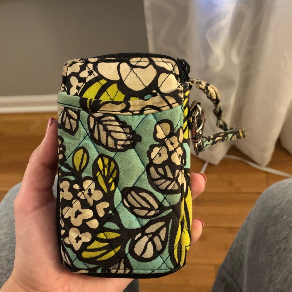 vera bradley wristlet